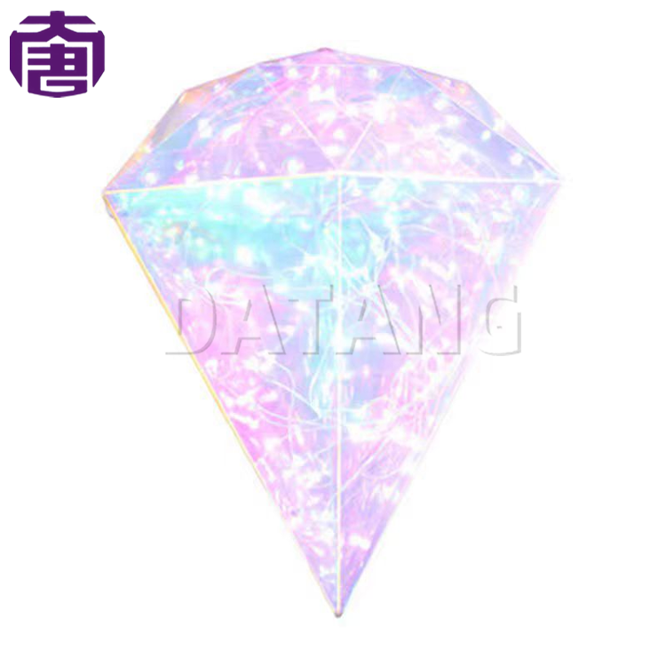 สีขาวอบอุ่น