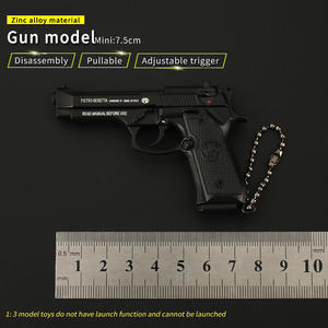 Nuevo diseño Metal Zinc aleación 1:3 Beretta 7,5 CM arma modelo llavero juguete - Product Image 3