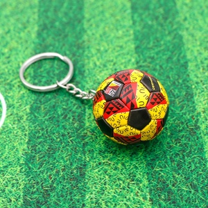 Pendentif de fan de football en caoutchouc souple Mini Cartoon Multi Accessory Cadeaux pour enfants et adultes - Product Image 4