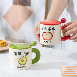 Taza de cerámica con diseño de frutas de dibujos animados de Nozomi Hara, con tapa y cuchara, regalo para niñas - Product Image 3
