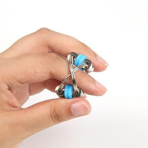 Juguete Antiestrés con Forma de Cadena de Bicicleta, Alivio de la Ansiedad para Adultos y Niños, Juguetes Sensoriales para el Autismo - Product Image 3