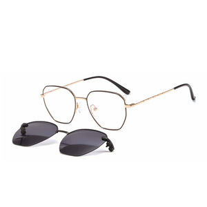 <span class=keywords><strong>Gafas</strong></span> de Sol Polarizadas Ultra-Ligeras con <span class=keywords><strong>Clip</strong></span> Magnético <span class=keywords><strong>para</strong></span> Hombre y Mujer, Montura de <span class=keywords><strong>Gafas</strong></span> Ópticas, Nuevo Modelo, <span class=keywords><strong>Gafas</strong></span> de Soldadura - Product Image 3