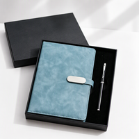 Coffret Cadeau d'Affaires Bleu Clair avec Bloc-Notes A5 à Boucle Argentée et Stylo Personnalisable (2 pièces)