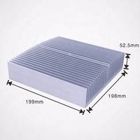 Radiateur en aluminium anodisé 6063 T5 personnalisé avec ailettes extrudées, services de pliage, poinçonnage, découpe et soudage