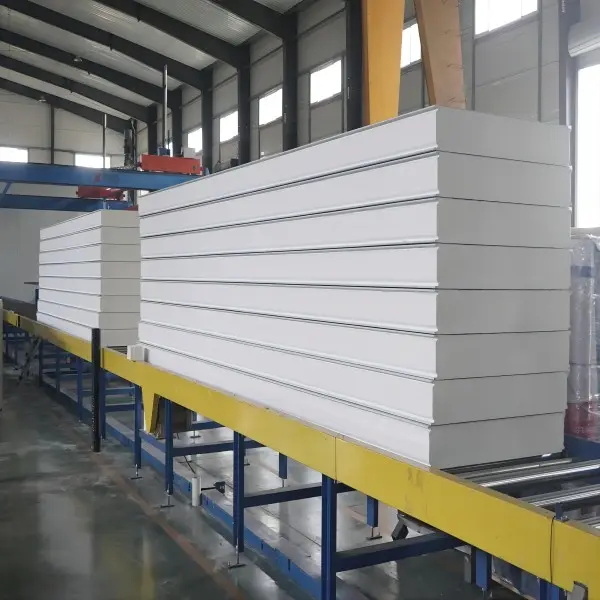 Hoge Kwaliteit Productie 50Mm-200Mm Polyurethaan Koude Kamer Panel En Isolatie Board