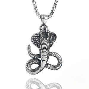 Yunnique Cobra King Collar con colgante de acero inoxidable para hombre, estilo Hip Hop, forma de animal, joyería de moda - Product Image 1