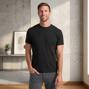 T-shirt décontracté pour homme, noir uni, manches courtes, col rond, coupe classique, jersey tricoté, 100% coton - Product Image 3
