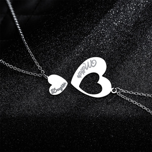 Collar con Colgante de Corazones Entrelazados para Madre e Hija, Acero Inoxidable 316L, Grabado <span class=keywords><strong>Sentimental</strong></span>, Regalo para <span class=keywords><strong>el</strong></span> Día de la Madre - Product Image 1