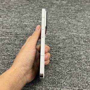 Xiaomi 14 หน้าจอ 6.3 นิ้ว แรม 16GB ความจุ 512GB หน้าจอ AMOLED รองรับ 5G ระบบปฏิบัติการ Android 14 แบตเตอรี่ 4610 mAh สมาร์ทโฟนพร้อมระบบชาร์จเร็ว 50W และที่ชาร์จในตัว - Product Image 4
