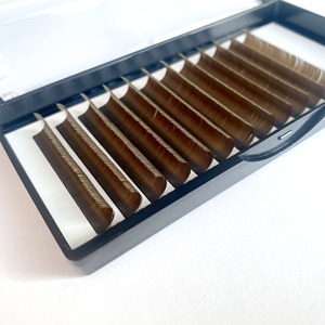 Extensions de <span class=keywords><strong>cils</strong></span> artificiels en PBT vegan de qualité supérieure, brun foncé, plats, 0,15/0,20 mm, doux, double pointe, style U, ellipse, faits à la main, 25 mm, 12 mm - Product Image 1