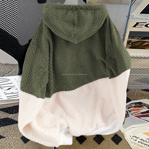 <span class=keywords><strong>Felpa</strong></span> con <span class=keywords><strong>Cappuccio</strong></span> in Pile Personalizzata OEM con Blocchi di Colore a Contrasto, Spessa e Calda, in Finta Pelliccia, Oversize, Stile Teddy Sherpa - Product Image 5
