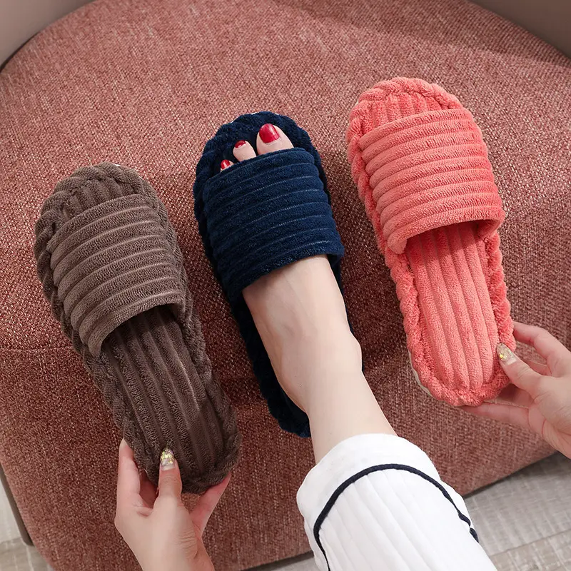 Wholesale China Factory eva foam slippers open toe slipper with cozy lining custom fuzzy slippers with spot