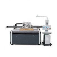 Machine de découpe et de rainurage automatique CNC pour carton ondulé avec couteau oscillant et traceur numérique à plat