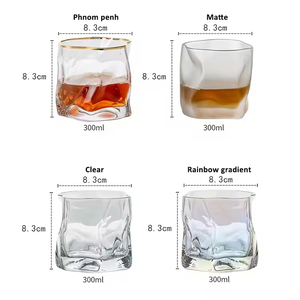 Vaso de Whisky Giratorio de Cristal Creativo al por Mayor, Diseño Giratorio de Fondo Redondo para Bar, Fiestas y Uso Doméstico - Product Image 4