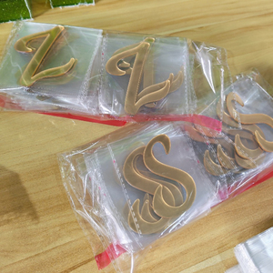 ชุดตัวอักษร A-Z ตัวอักษรอะคริลิคขนาดใหญ่10ซม. สำหรับตกแต่ง<span class=keywords><strong>เค้ก</strong></span>และงานแต่งงานสุดหรู - Product Image 4