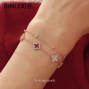 สร้อยข้อมือโคลเวอร์สี่แฉก Dinle สีโรสโกลด์ ตัวเรือนโลหะผสมสังกะสี ประดับเพชร เป็นของขวัญสำหรับผู้หญิง สร้อยข้อมือแฟชั่นสวยงาม - Product Image 2