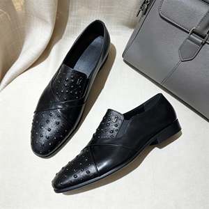 Mocasines para Hombre con Patrón de Avestruz, Diseño Cruzado con Textura Exótica, Elegantes Zapatos Formales Negros Sin Cordones - Product Image 4