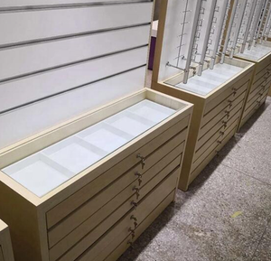 ตู้โชว์แว่นตา & กรอบแว่นกันแดด MDF แบบตั้งโชว์ - Product Image 4