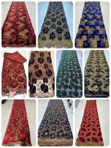 Tissu en dentelle floquée <span class=keywords><strong>noir</strong></span> et or, dentelle en velours brodée florale 3D avec fil doré, matériau de luxe pour robes de mariée et de soirée - Product Image 5