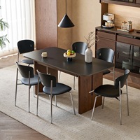 Ensemble table et chaises de salle à manger rectangulaire en marbre et bois massif, style mid-century modern, 4 à 6 places, design rustique pour salle à manger et cuisine.