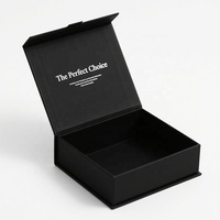 Boîtes d'emballage en carton noir de luxe Boîtes cadeaux magnétiques pliantes avec fermeture magnétique Logo personnalisé pour bijoux collier boucles d'oreilles