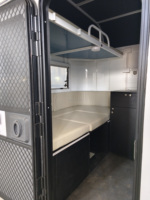 Magnifique remorque pour 2 chevaux 2HAL-4900 avec logement, couleur personnalisée, chargement par angle, chargement direct