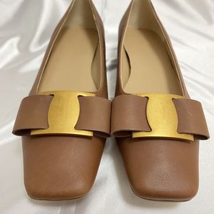 Mocassins plats en cuir de veau à bout carré avec boucle nœud papillon pour femme, grandes tailles, personnalisables avec logo, du 35 au 43 - Product Image 5