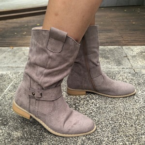 Colección Otoño/Invierno 2026 - Botas de Piel de Caña Baja con Borlas, Estilo Nuevo - Botas con Cordones para Mujer que Aumentan la Estatura - Product Image 3