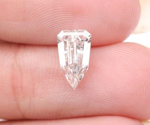 Anillo de Compromiso con Diamante de Corte Bala de 1.39 CT, 10.0 X 5.7 MM, Cultivado en Laboratorio, Certificado IGI, Corte Único - Product Image 6