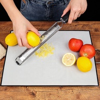 Ensemble d'ustensiles de cuisine en acier inoxydable, râpe à citron, râpe à fromage, râpe à noix de coco, râpe à légumes, râpe à manioc