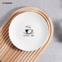 Assiette de service en porcelaine blanche de haute qualité, 10,5 pouces, style classique, passe au lave-vaisselle, passe au micro-ondes, écologique, vaisselle personnalisée
