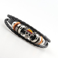 Pulsera de compilación de cuero PU trenzado multicapa de 20cm para los fanáticos de Anime Monkey D. Luffy como regalo