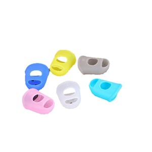 Manchons de protection pour doigts de guitare en silicone pour débutants, protection de la main gauche, antidérapant, accessoires pour instruments de musique - Product Image 4