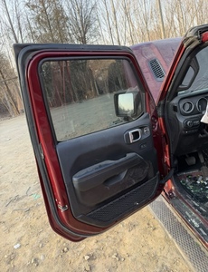 77072498AC 77072496AC Puerta Automotriz Original para <span class=keywords><strong>Jeep</strong></span> Wrangler JK JL, Ensamblaje de Puerta de Auto Usada Original con Espejo Retrovisor Lateral - Product Image 3