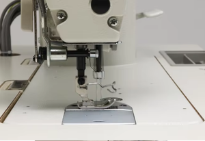 S-7220D Computer Controlled Single Needle Feed Lock Stitch Industrial <b>Sewing</b> <b>Machine</b> With Automatic Thread Trimmer - Product Image 2