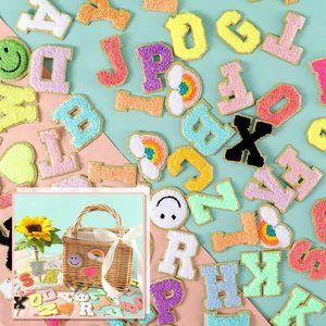 Hot Bán Tùy Chỉnh Thêu Chenille Các Bản Vá Lỗi Đầy Màu Sắc Chữ Dễ Thương Bowtie Sắt Trên May Trên Cho Hat Cho Garmant Hoa Trái Tim - Product Image 3