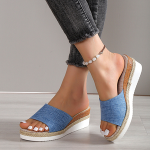 Sandalias de tacón inclinado para mujer, modelo 501, nuevas, de suela gruesa, tacón medio, para playa, con boca de pez, de una tira, frescas, para verano. - Product Image 3