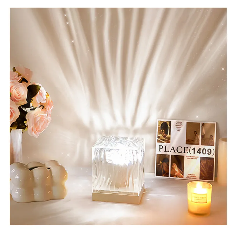Lampe carrée LED cristal dynamique ondulation de l'eau décorations USB charge tactile lumière réglable atmosphère romantique lampe de bureau de table