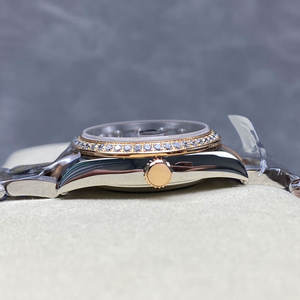 ARF ofrece relojes personalizados para mujer hechos de material, equipados con movimientos de alta calidad. Mosán. Diamante - Product Image 3