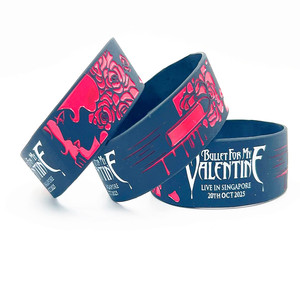 Bracelet en silicone écologique Bullet My Valentine, étanche, gravé, cadeau promotionnel original, incontournable pour les fans - Product Image 1