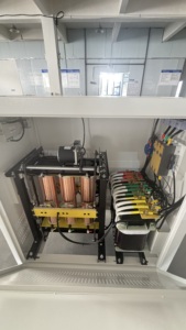 SBW-ZN-150KVA แรงดันไฟฟ้าสามเฟส |   คุณภาพสูง |   รับประกัน 1 ปี |   150กิโลโวลต์แอมแปร์ |   อินพุต 323V-430V 3 เฟส |   ตัวควบคุมแรงดันไฟฟ้าขาออก - Product Image 1