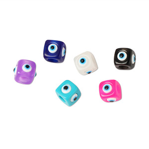 Cuentas Cuadradas de Resina Plástica Lucite de 12*12mm con Orificio Grande para la Fabricación de Joyería - Product Image 3