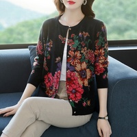 2026 Damen Rundhals-Strickjacke mit Blumenmuster und Langen Ärmeln, Elegante Hochwertige Strickware für Damen-Alltagsmode