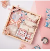 Cocostyles su misura di alta qualità fatto a mano scatola di legno regalo del bambino set con il nastro per stile Britannico new born baby shower regalo