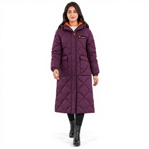 Abrigo Largo Acolchado con Capucha para Mujer Tiierwear, Chaqueta Gruesa de Invierno Resistente al Viento, Color Morado Ciruela - Product Image 1