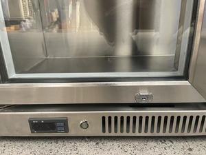 VICTORY KITCHEN MINI Armoire Réfrigérée Professionnelle en Acier Inoxydable à Double Porte pour Aliments et Vins, Capacité 300kg, Fournitures Hôtelières et de Restauration - Product Image 6