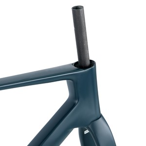 Bicicleta <span class=keywords><strong>de</strong></span> Carreras 28C <span class=keywords><strong>de</strong></span> Fibra <span class=keywords><strong>de</strong></span> Carbono Completa, Ultraligera, con Frenos <span class=keywords><strong>de</strong></span> Disco, Eje Pasante y Horquilla <span class=keywords><strong>de</strong></span> Carbono, Venta al Por Mayor <span class=keywords><strong>de</strong></span> Fábrica - Product Image 2