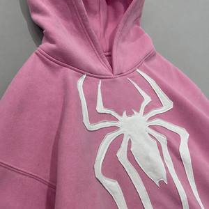 Sudadera con capucha doble para hombre, estilo Y2K grunge, con estampado de telaraña y llamas, de felpa francesa, fabricada a medida por un fabricante de ropa. - Product Image 3