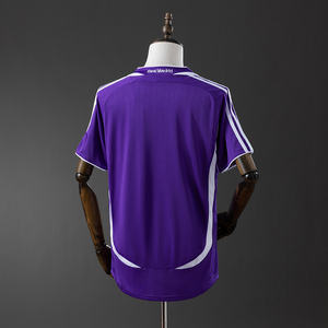 Hochwertiges Madrid City Style Anpassbares Klassisches Retro-Trikot Raul Fußballtrikot - Product Image 3