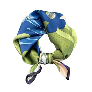 Silk Bandana Custom Logo 100% Mulberry Silk Floral Printed Summer Small Square Neck Scarf Headscarf Factory Wholesale - Product Image 2